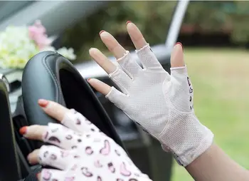 Dámske jarné a letné bavlna leopard vodičské rukavice lady lete opaľovací krém slip-dôkaz rukavice sexy bezprstové rukavice R360
