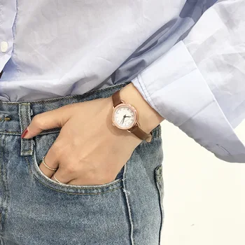 Retro jednoduché dámske náramkové hodinky ulzzang luxusné módne značky malé quartz ženy hodinky elegantné kožené žena hodiny