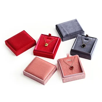 High-grade flannelette šperky boxy náhrdelník box package kvalitné 1pcs farbou výber šperkov, boxy jemné materiál